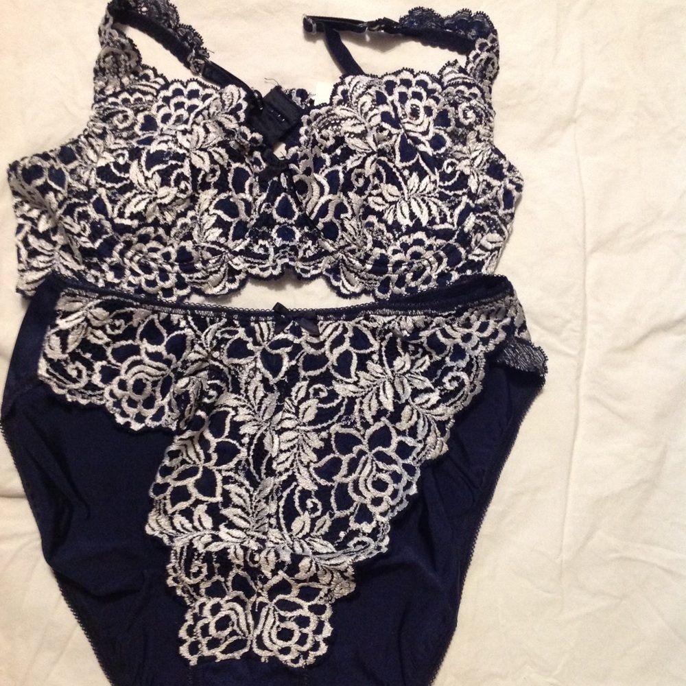 Bra and panty set